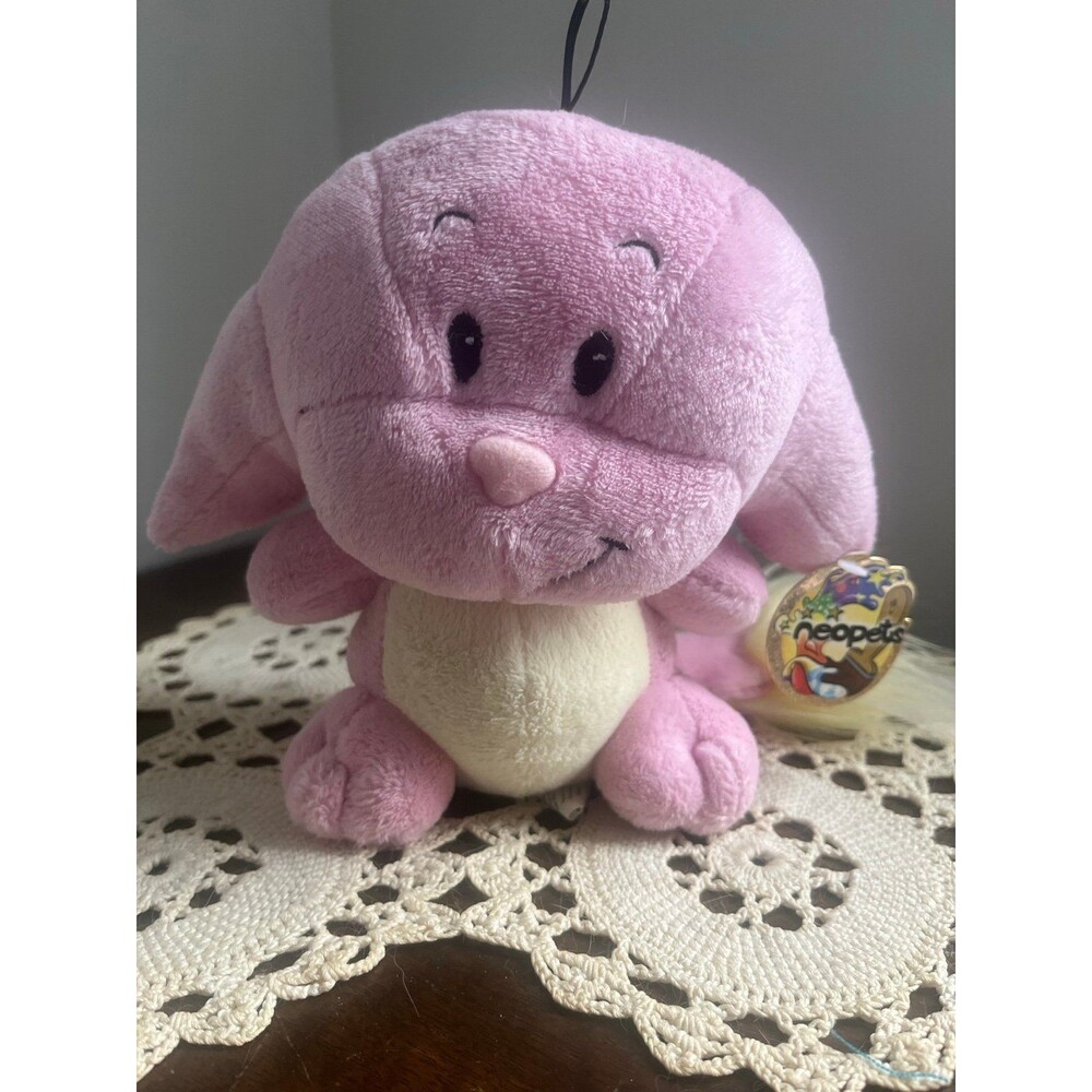 2006 Neopets Pink Kacheek w/ tags